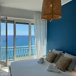 Sally's - Casa Blu * Sanremo