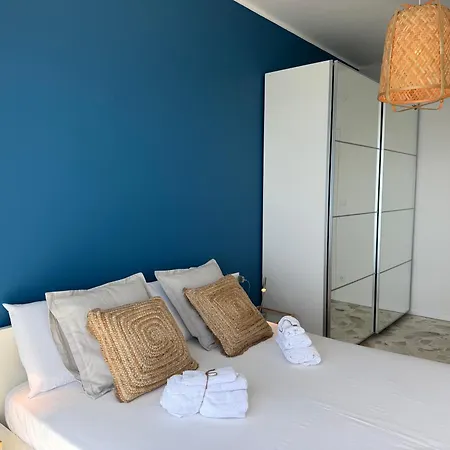 Sally's - Casa Blu San Remo