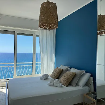 Sally's - Casa Blu San Remo