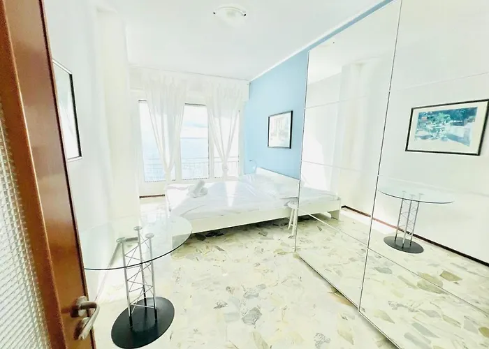 Sally's - Casa Blu Lejlighed