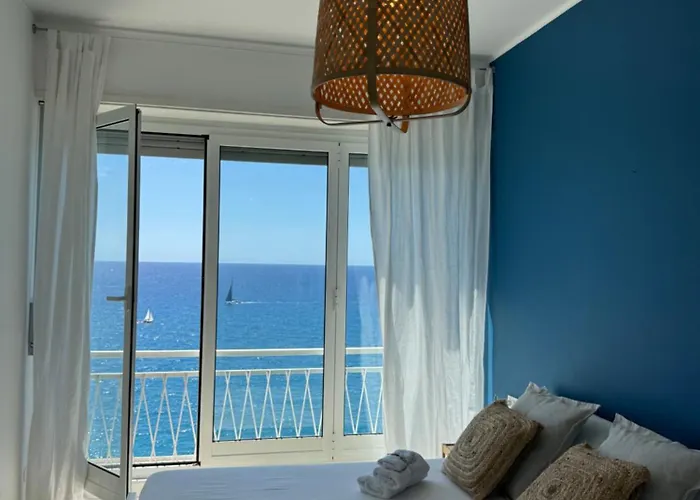 Sally's - Casa Blu * San Remo