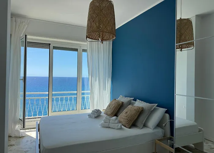 Sally's - Casa Blu San Remo